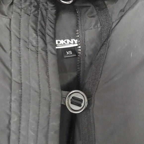 Black winter jacket with hood fits like M - Picture 4 of 6